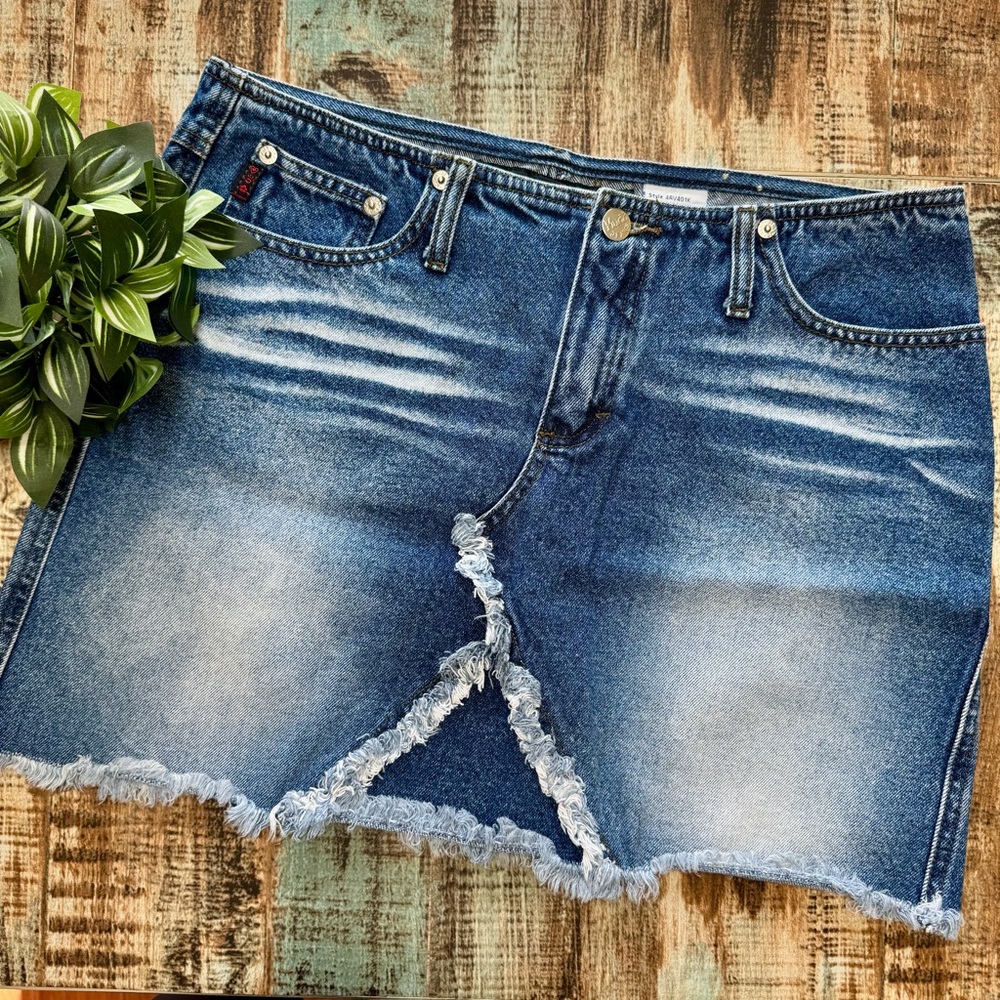 Women’s Juniors “MUDD” Jean Skirt | #H3